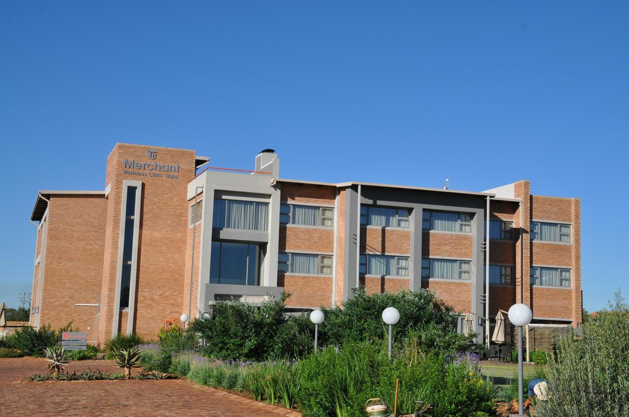 Merchant Business Class Hotel Henley on Klip Exterior photo