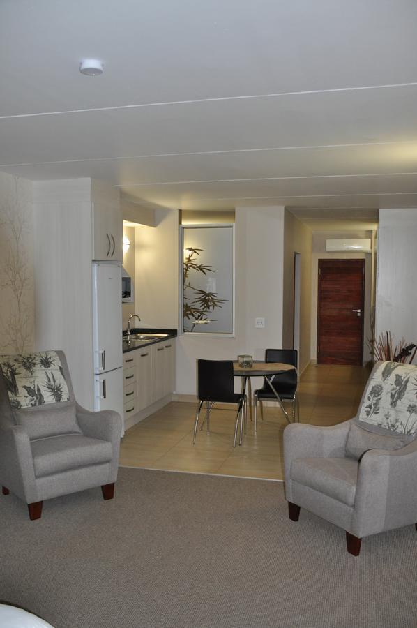 Merchant Business Class Hotel Henley on Klip Room photo