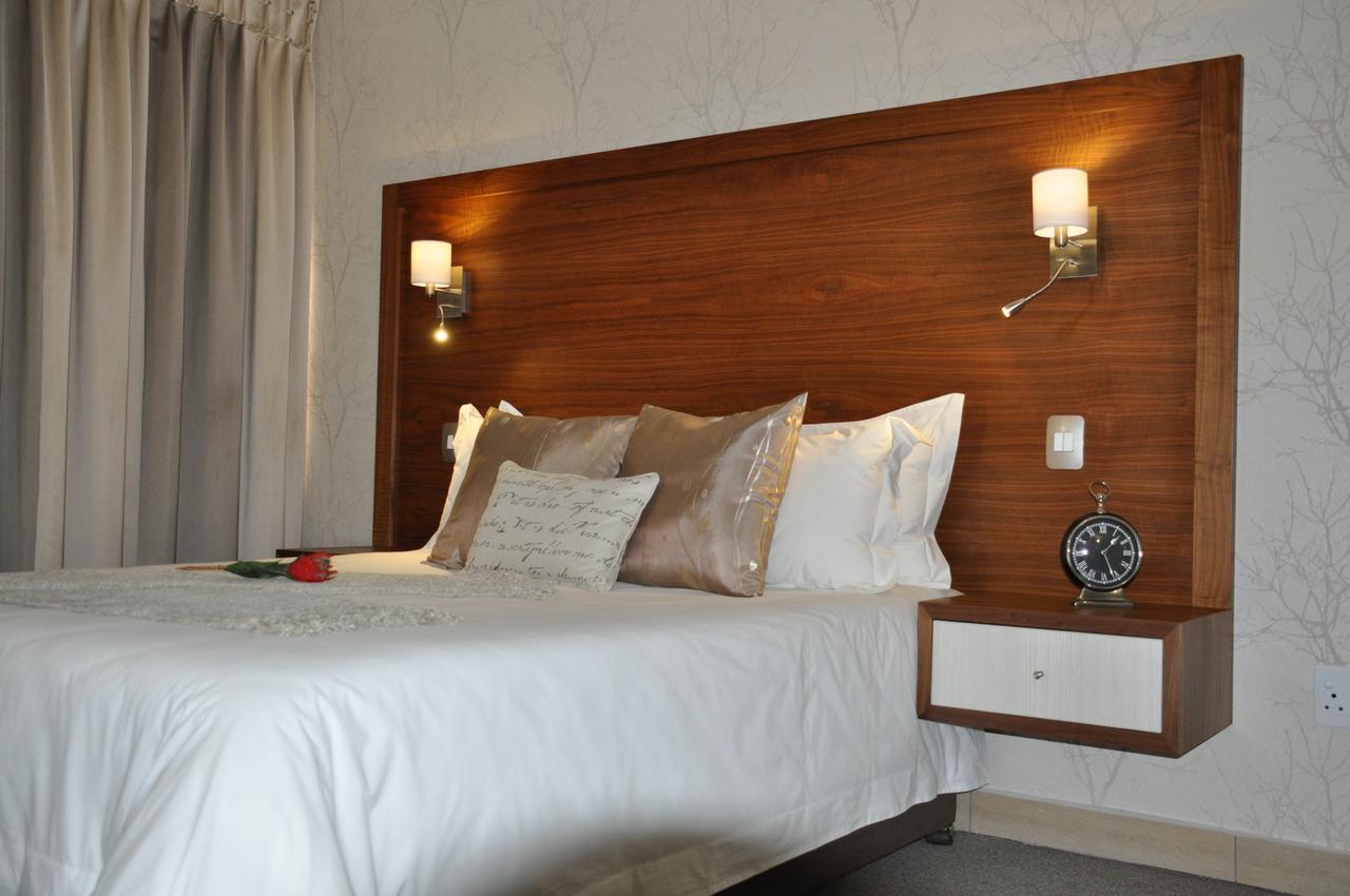 Merchant Business Class Hotel Henley on Klip Room photo